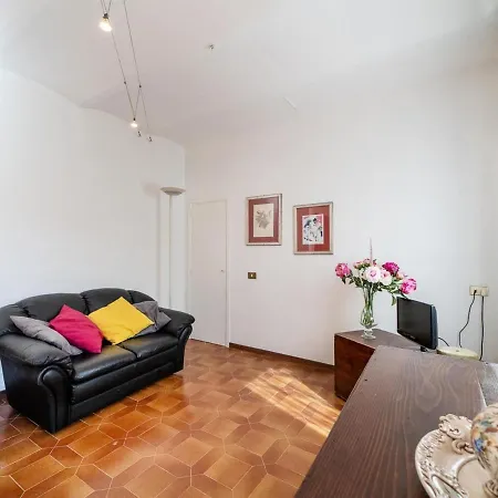 Apartman Pleasant In With Shared Pool *