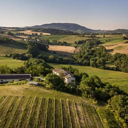 Apartman Pleasant In With Shared Pool Sassoferrato
